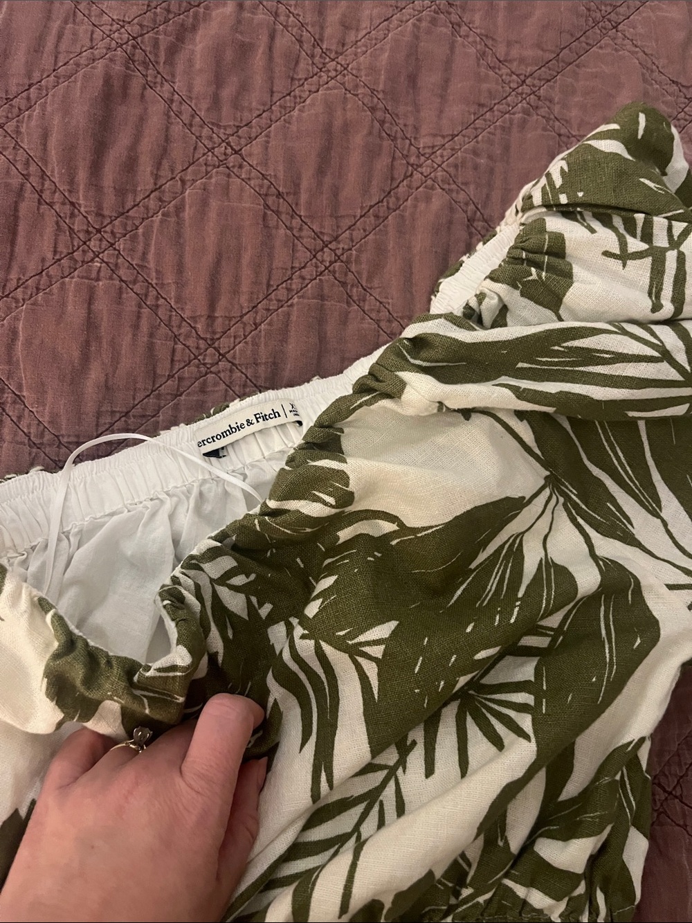 Abercrombie Fitch Linen Blend One Shoulder Crop Top size XS Palm Tree Print